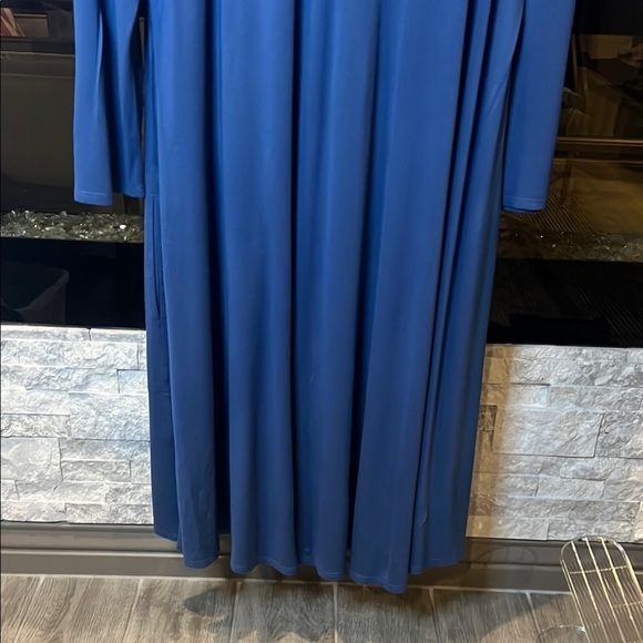 Eileen Fisher Blue Long Sleeve Scoop Neck Sheath Dress size Medium - Picture 6 of 8